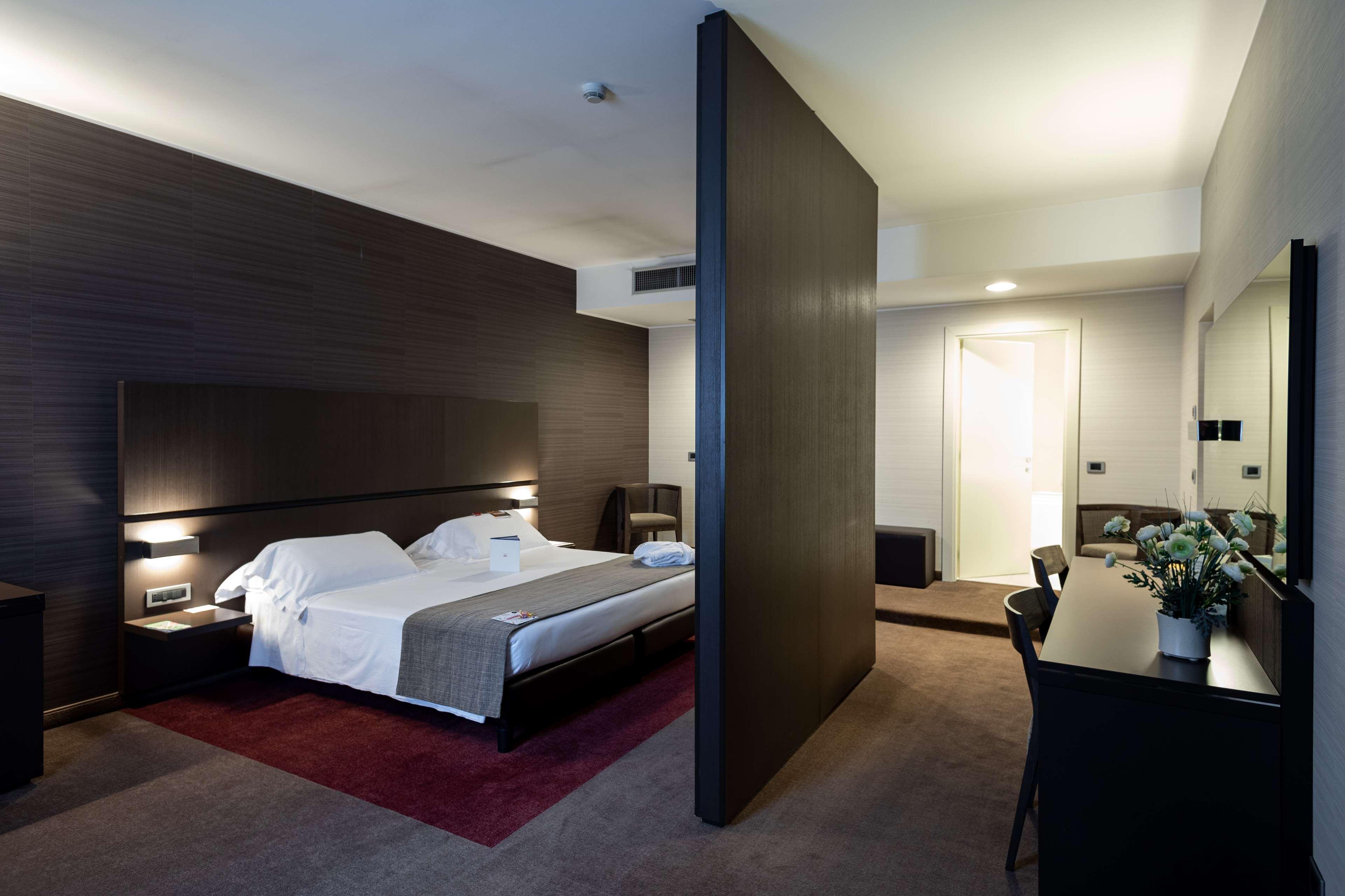 Best Western Plus Hotel Monza E Brianza Palace Cinisello Balsamo Ngoại thất bức ảnh